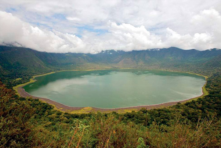 viajes-personalizados-crater-ngorongoro